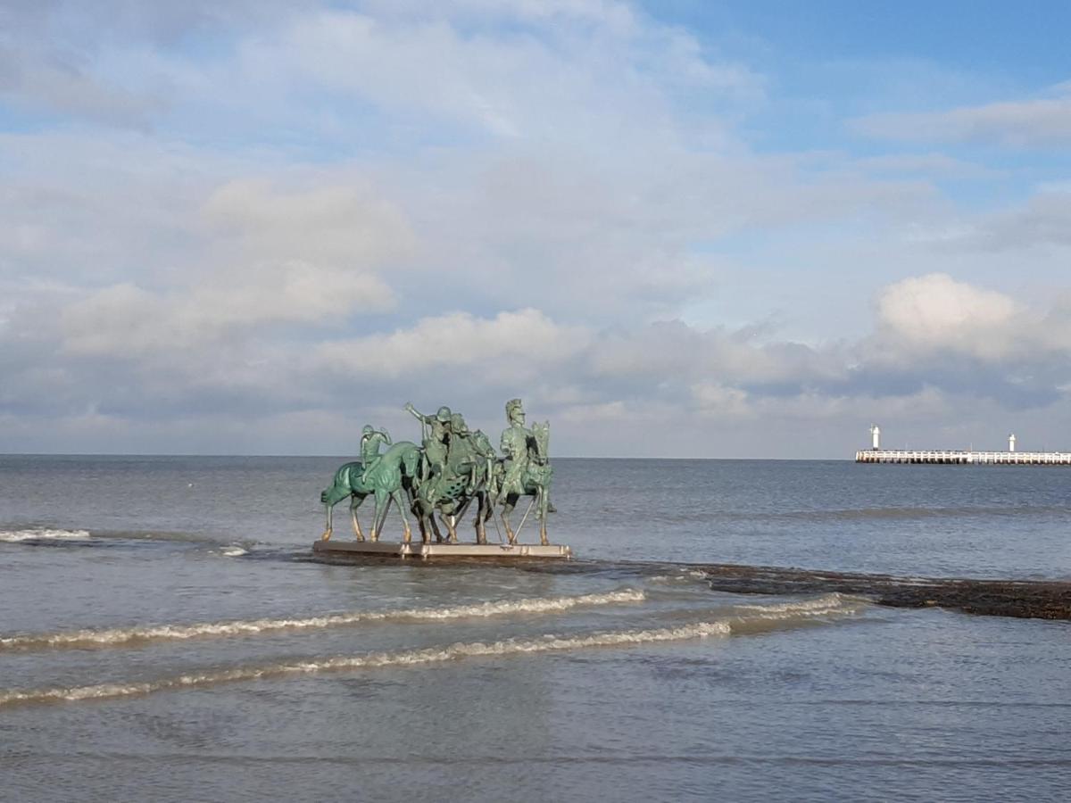 Nieuwpoort Marjolaine Prachtig Zeezicht - 4De Verdiep -Op De Dijk 5Pers Eksteriør billede